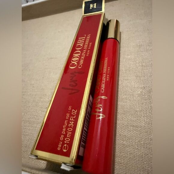 Carolina Herrera Very Good Girl Glam 10ml Eau de Parfum Roll-On - Picture 10 of 17